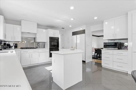 220 Tracy Drive Morganville NJ 07751