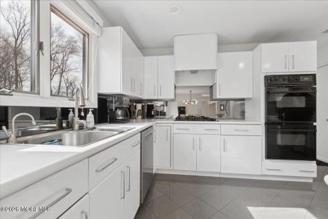 220 Tracy Drive Morganville NJ 07751