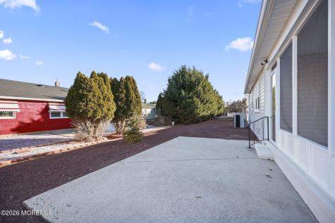 12 Oakfield Road Toms River NJ 08757