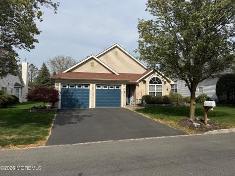 26 Ivy Hill Road Lakewood NJ 08701