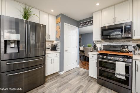 26 Ivy Hill Road Lakewood NJ 08701