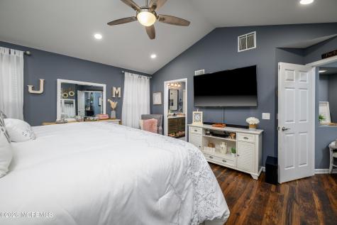 26 Ivy Hill Road Lakewood NJ 08701