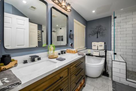 26 Ivy Hill Road Lakewood NJ 08701
