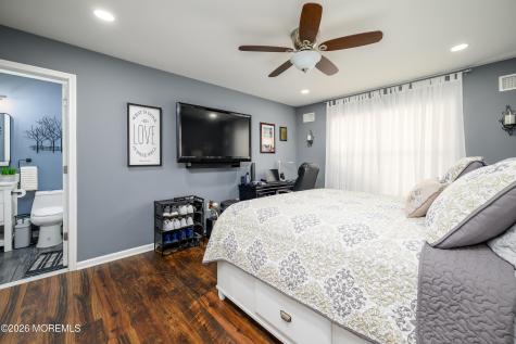 26 Ivy Hill Road Lakewood NJ 08701