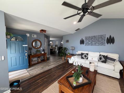 26 Ivy Hill Road Lakewood NJ 08701