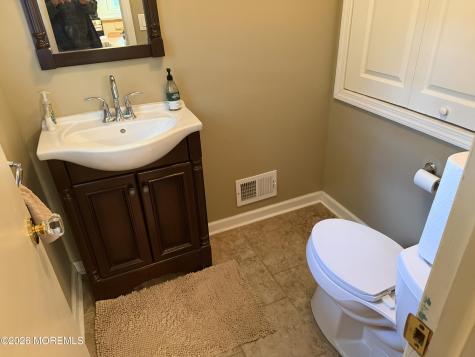 25 Holiday Road Manalapan NJ 07726
