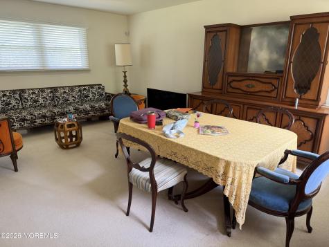 25 Holiday Road Manalapan NJ 07726