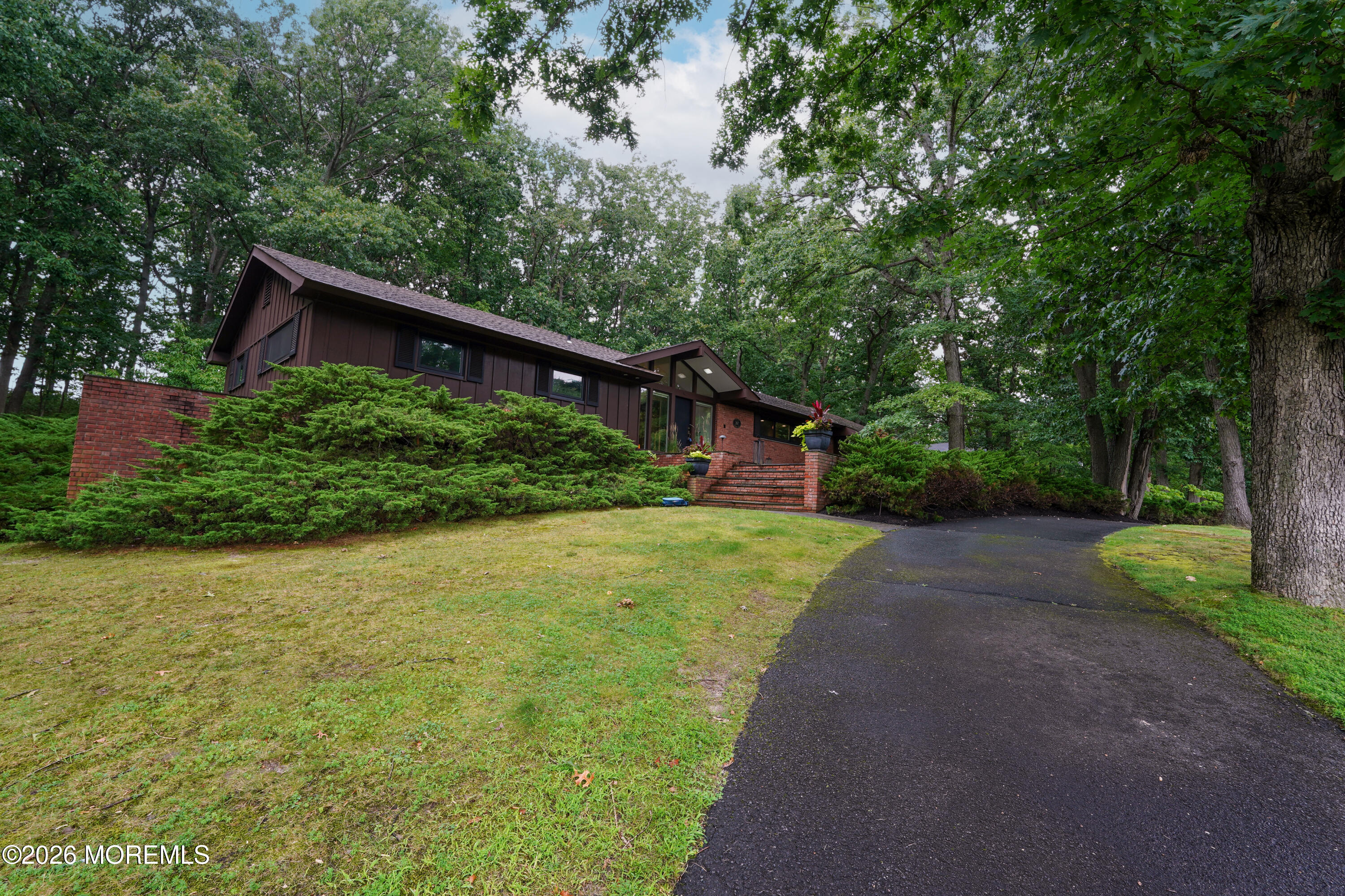 267 Wyckoff Road Eatontown NJ 07724