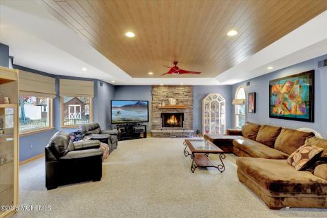 9 Rutherford Court Jackson NJ 08527