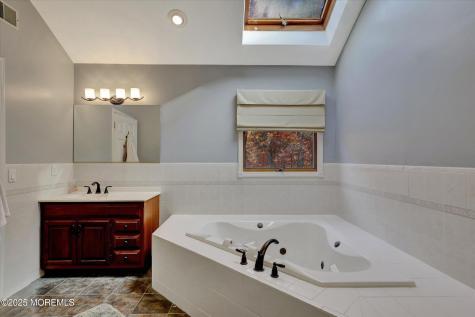9 Rutherford Court Jackson NJ 08527