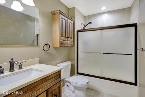 9 Rutherford Court Jackson NJ 08527