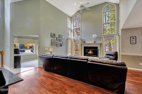 9 Rutherford Court Jackson NJ 08527