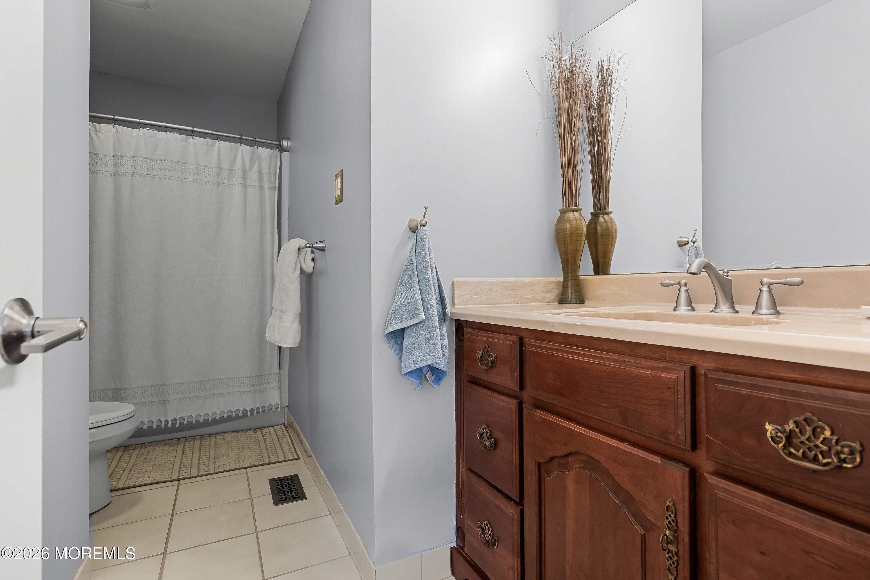 2 Acorn Hill Drive Voorhees NJ 08043