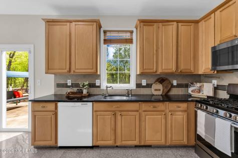 73 Stratton Road Matawan NJ 07747