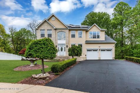 73 Stratton Road Matawan NJ 07747