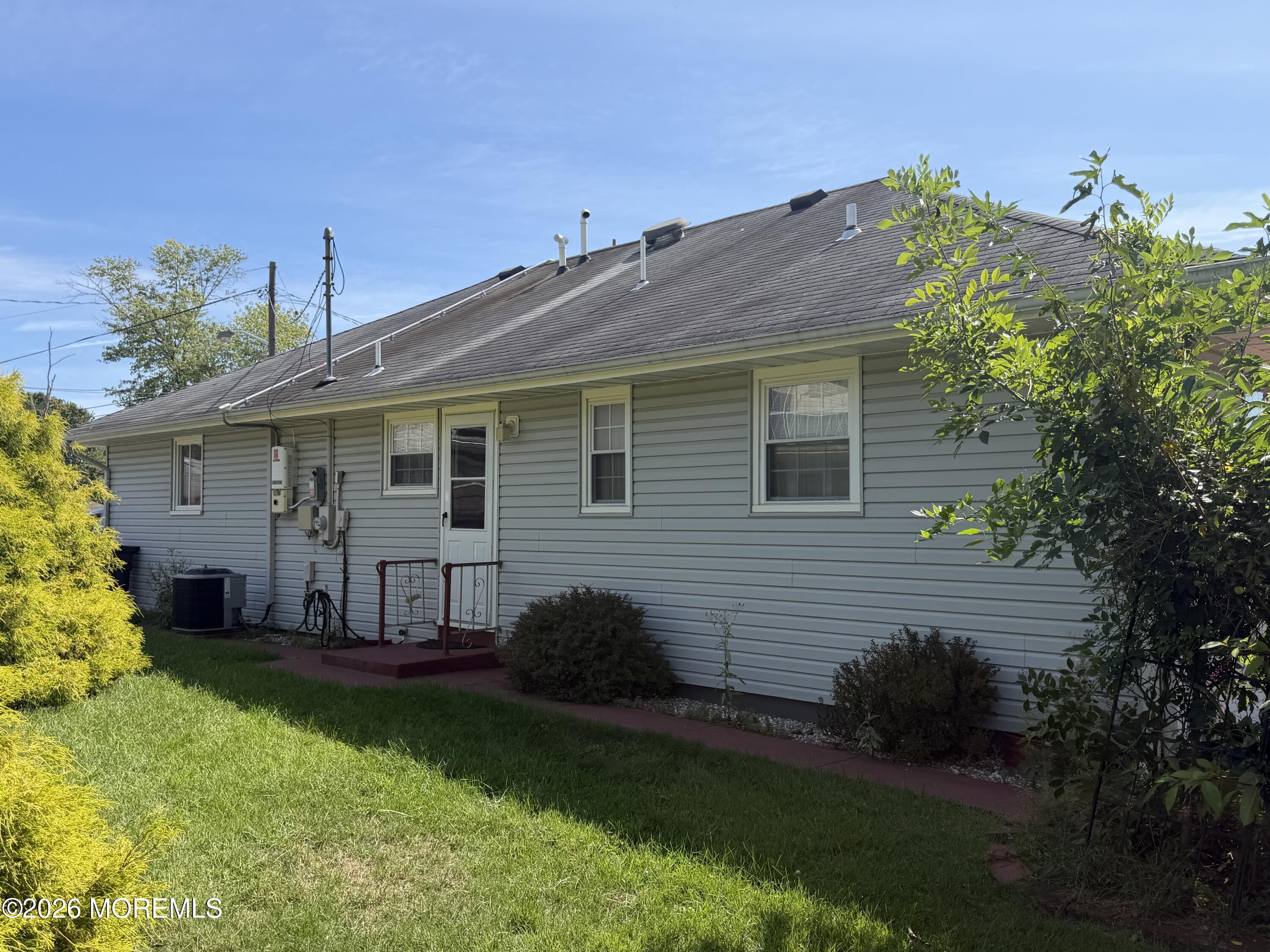 31 Mount Dashan Lane Toms River NJ 08753