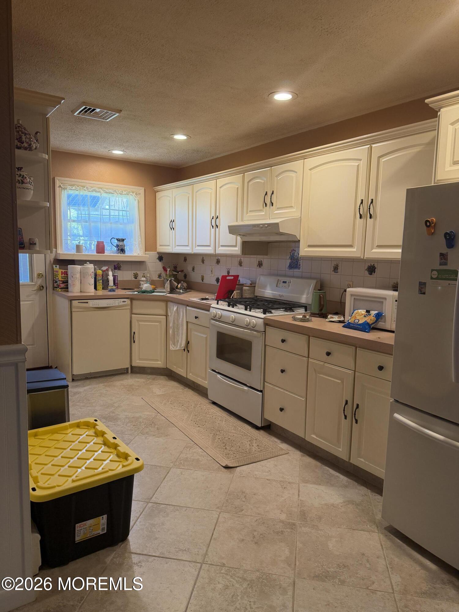 31 Mount Dashan Lane Toms River NJ 08753