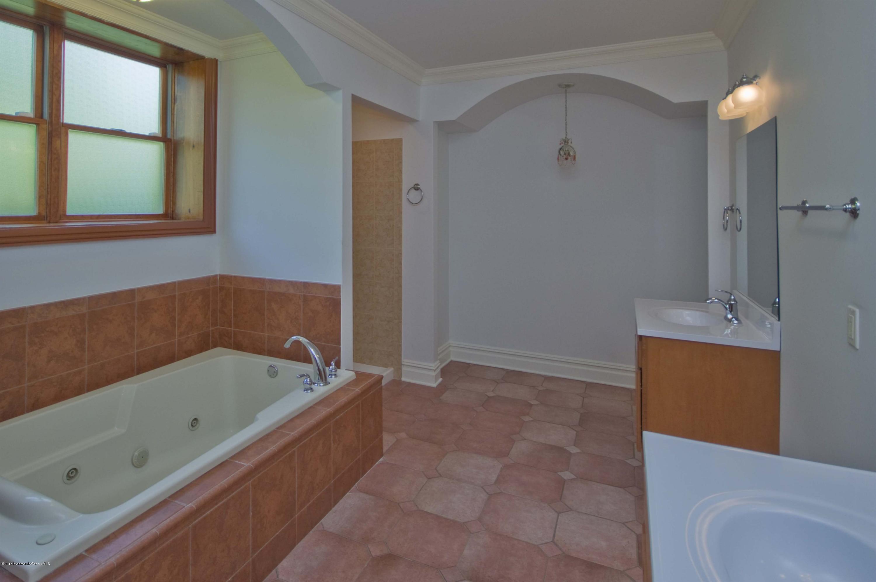 81 Potts Road Allentown NJ 08501