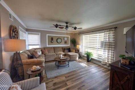 14 Harrow Place Manchester NJ 08759