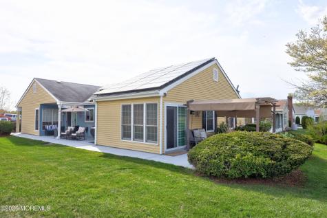 14 Harrow Place Manchester NJ 08759