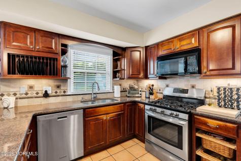 57 Concord Circle Howell NJ 07731