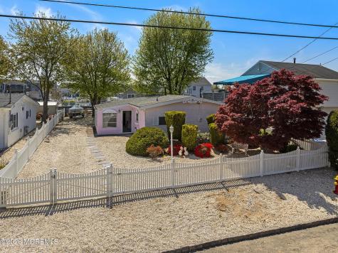 895 Beach Haven West Boulevard Beach Haven West NJ 08050
