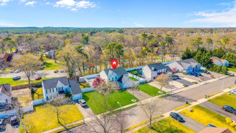 82 Moonlight Court Toms River NJ 08753