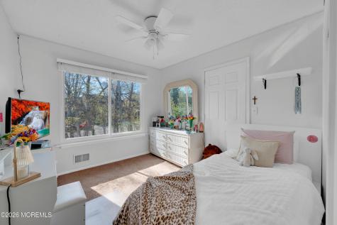 82 Moonlight Court Toms River NJ 08753