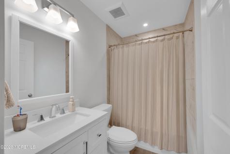 82 Moonlight Court Toms River NJ 08753