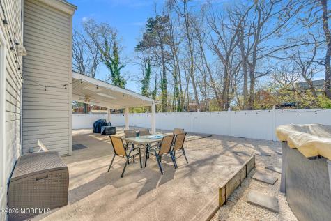 82 Moonlight Court Toms River NJ 08753