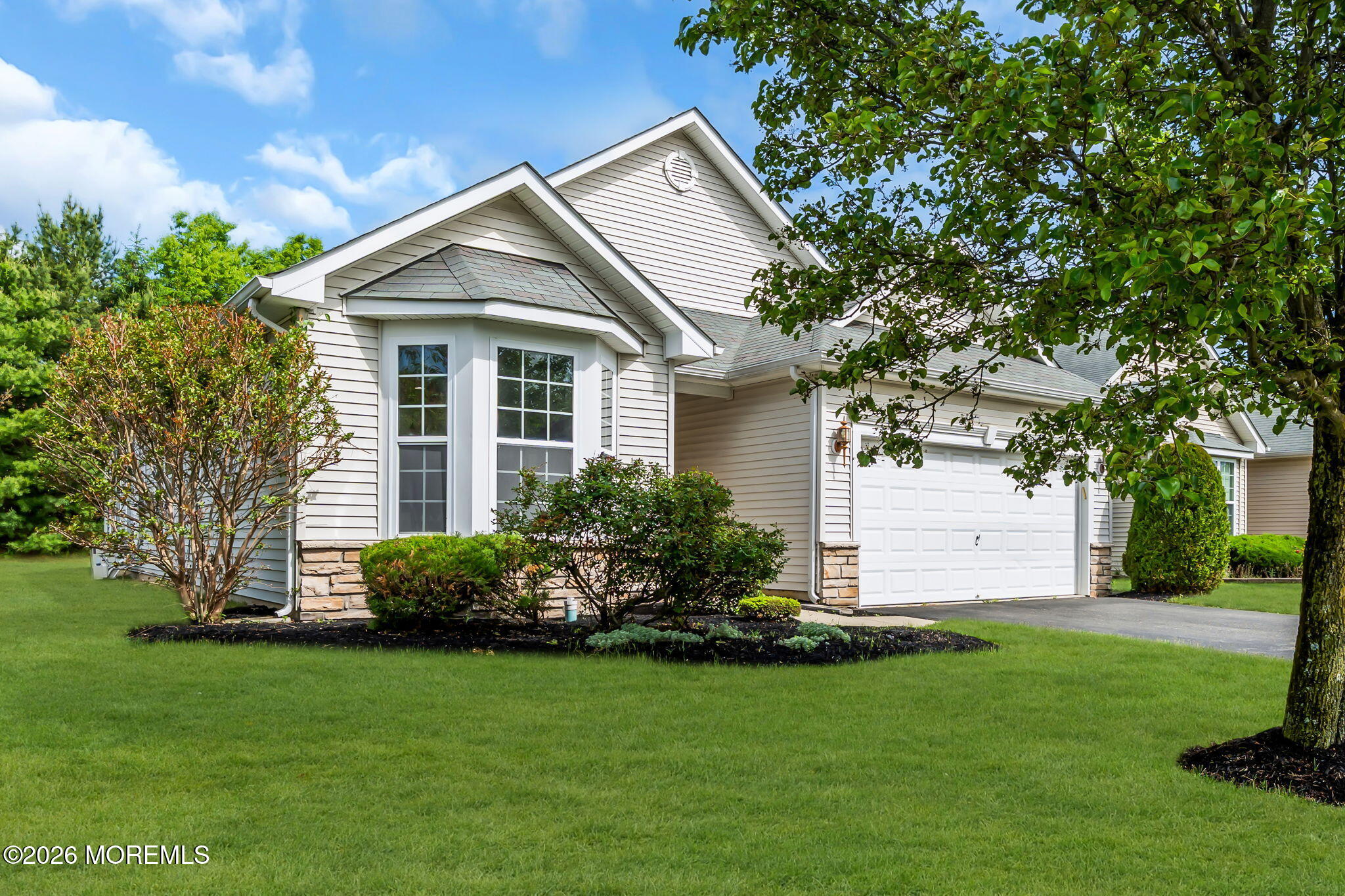 317 Damiano Way Lakewood NJ 08701