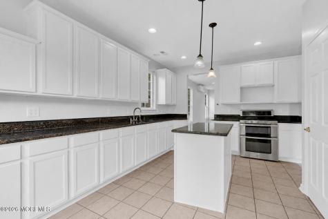 317 Damiano Way Lakewood NJ 08701