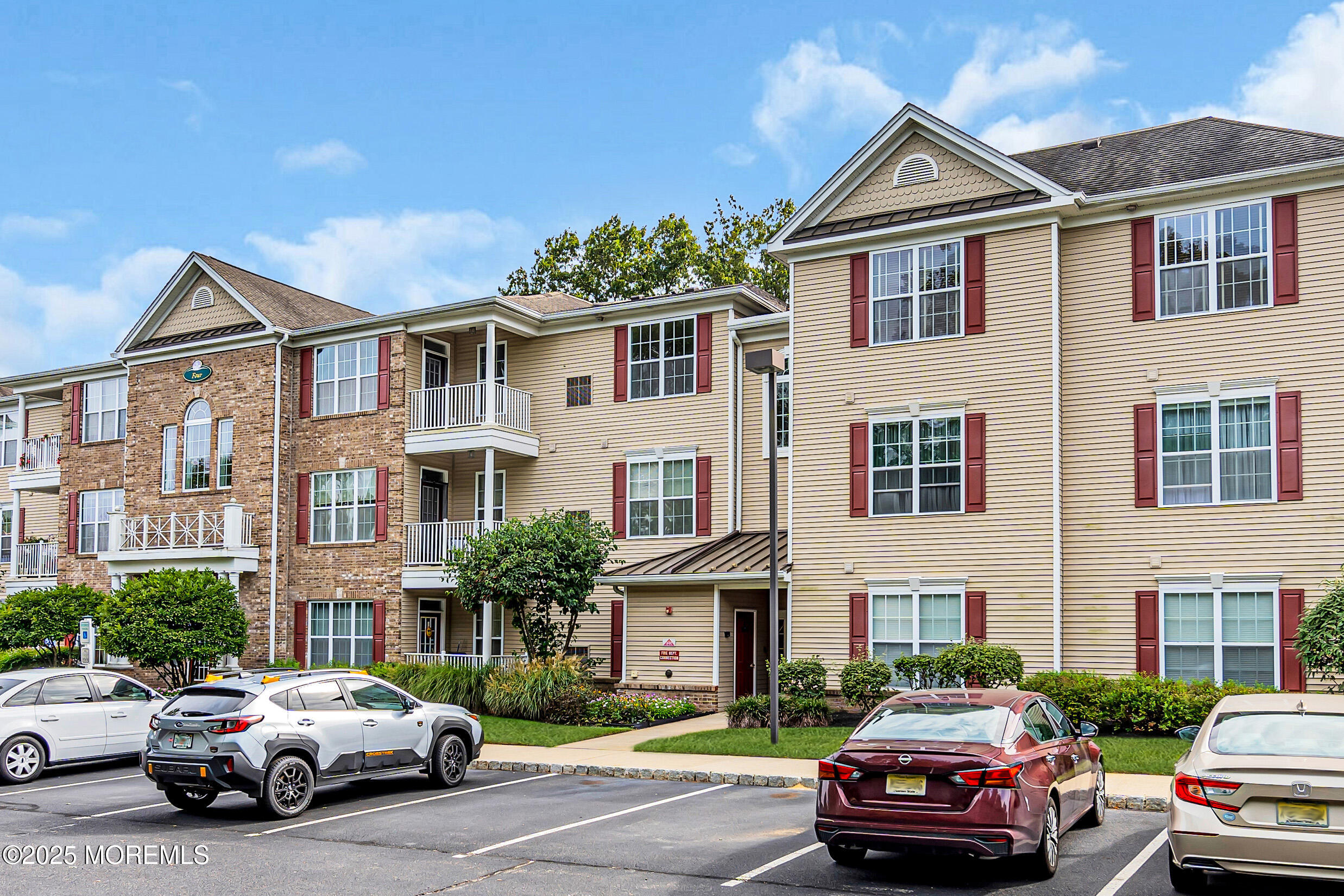 425 Sophee Lane Lakewood NJ 08701