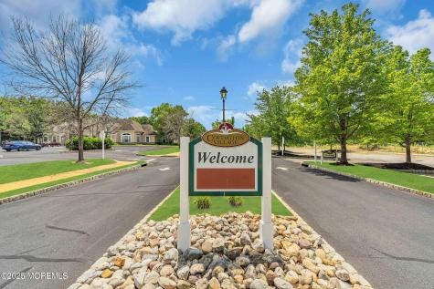 425 Sophee Lane Lakewood NJ 08701