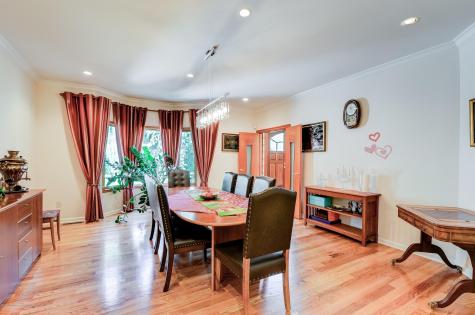 7 Mccampbell Road Holmdel NJ 07733