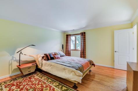 7 Mccampbell Road Holmdel NJ 07733