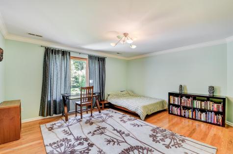 7 Mccampbell Road Holmdel NJ 07733