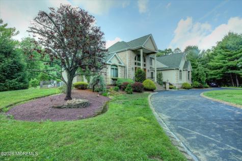 7 Mccampbell Road Holmdel NJ 07733