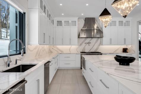 30 Winchester Lane Holmdel NJ 07733