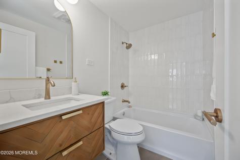 24 Willis Avenue Keansburg NJ 07734