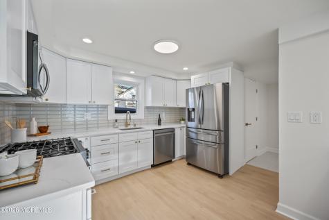 24 Willis Avenue Keansburg NJ 07734