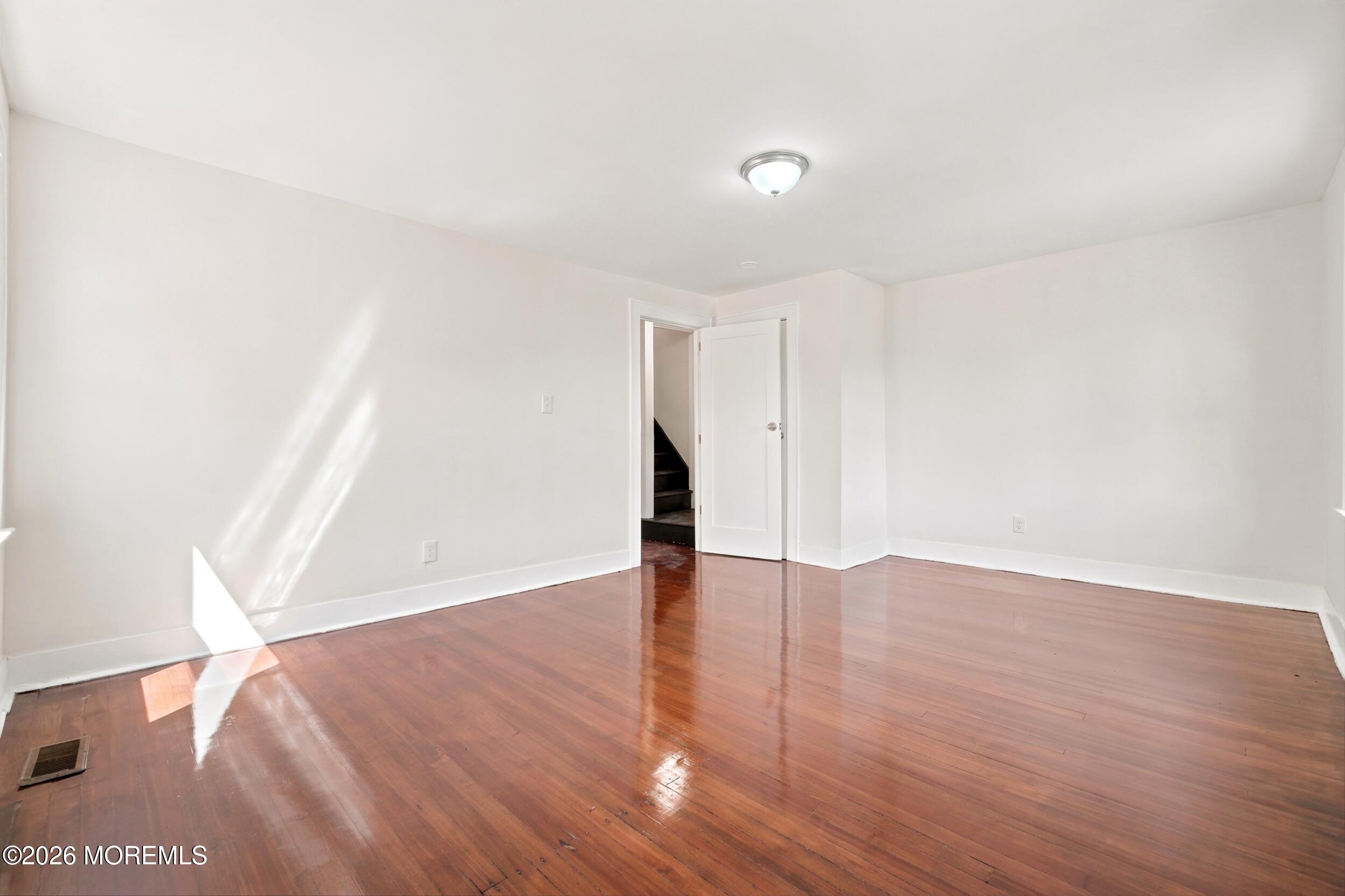 299 Smith Street Newark NJ 07106