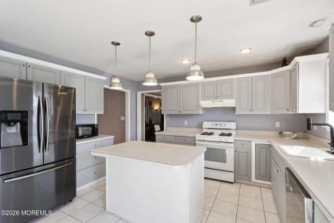 187 Compass Road Manahawkin NJ 08050