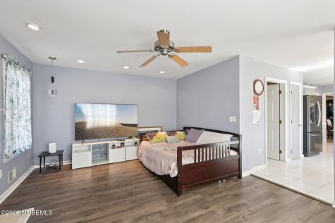 187 Compass Road Manahawkin NJ 08050