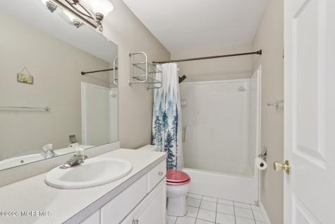 187 Compass Road Manahawkin NJ 08050