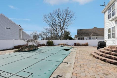 187 Compass Road Manahawkin NJ 08050