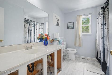 125 Gangway Lane Manahawkin NJ 08050