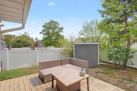 125 Gangway Lane Manahawkin NJ 08050