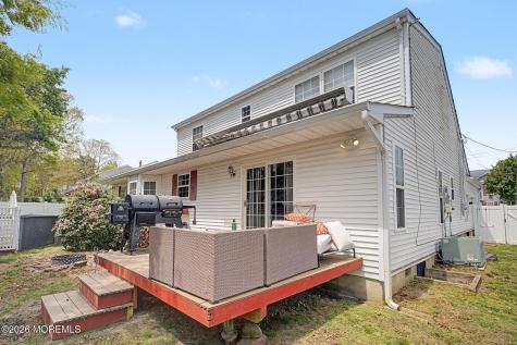 125 Gangway Lane Manahawkin NJ 08050