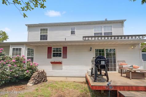 125 Gangway Lane Manahawkin NJ 08050